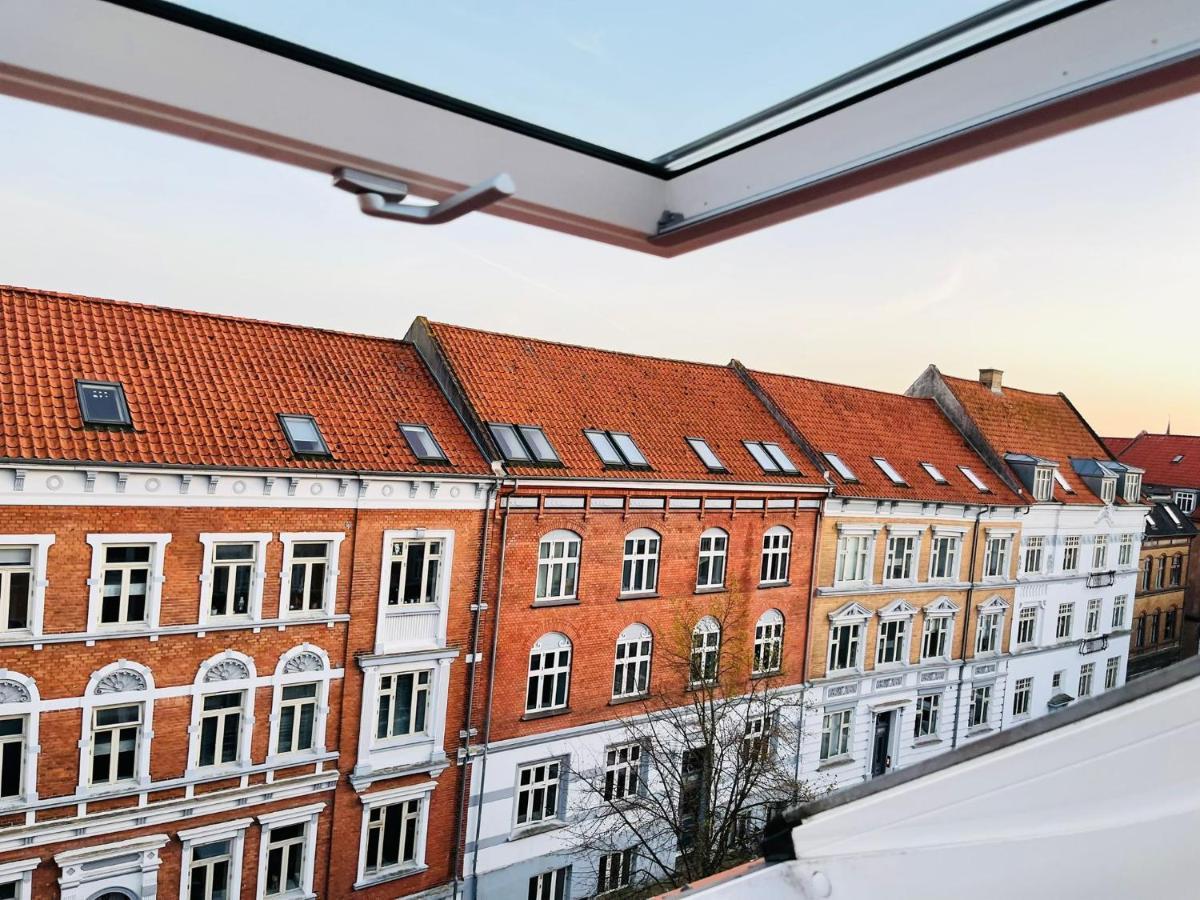 Scandinavian Apartment Hotel - Lunden 1 - Central 3 Bedroom Apartment On Two Floors Horsens Extérieur photo