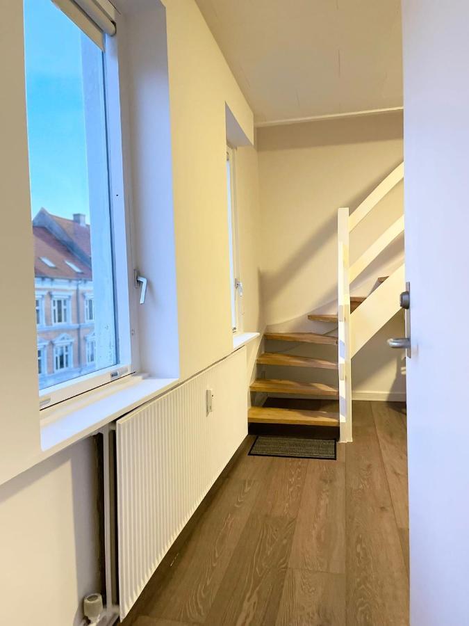 Scandinavian Apartment Hotel - Lunden 1 - Central 3 Bedroom Apartment On Two Floors Horsens Extérieur photo