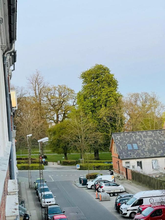 Scandinavian Apartment Hotel - Lunden 1 - Central 3 Bedroom Apartment On Two Floors Horsens Extérieur photo